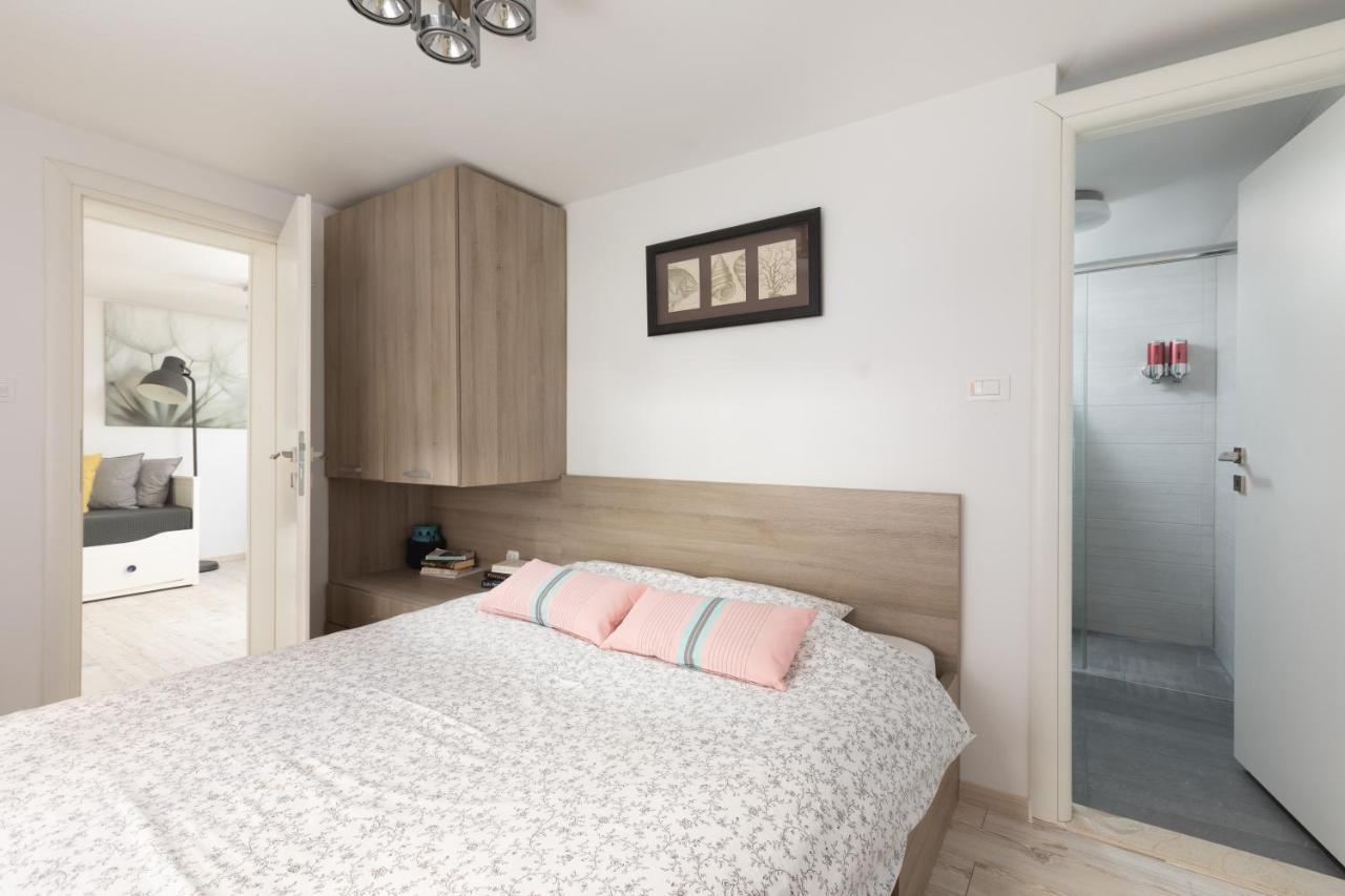 Apartment Coastal Villa Makarska Ngoại thất bức ảnh